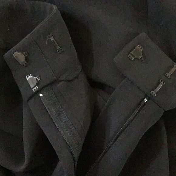 Oscar de la Renta Sponge Crepe 13” Pant - Picture 5 of 5